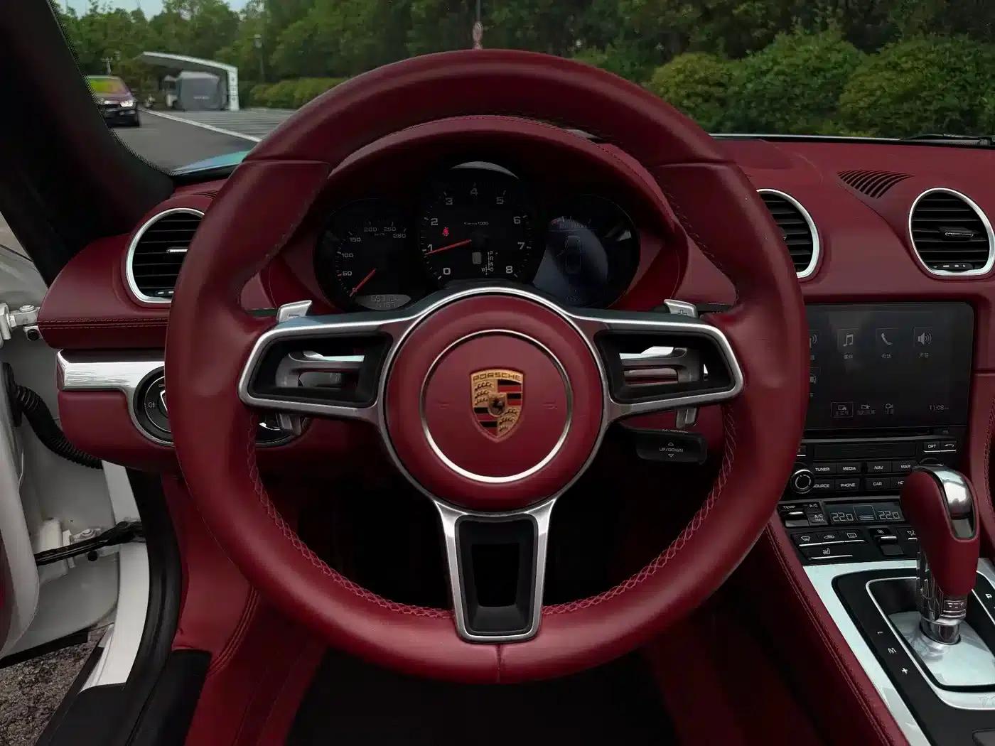 2018 Porsche 718 Boxster 2.0T — миниатюра 9