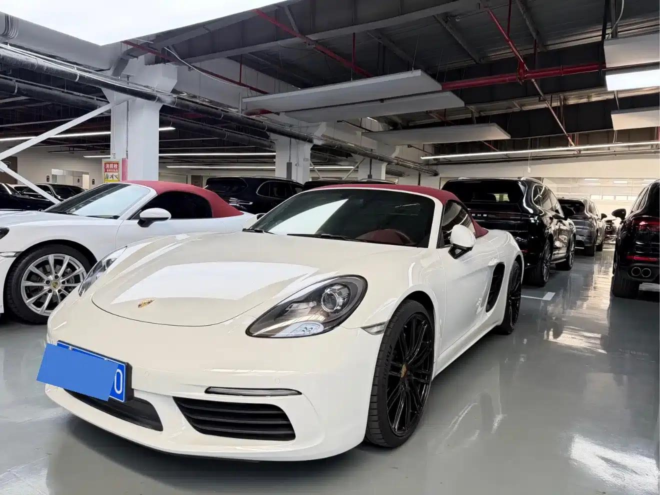 2016 Porsche 718 Boxster 2.0T — миниатюра 1