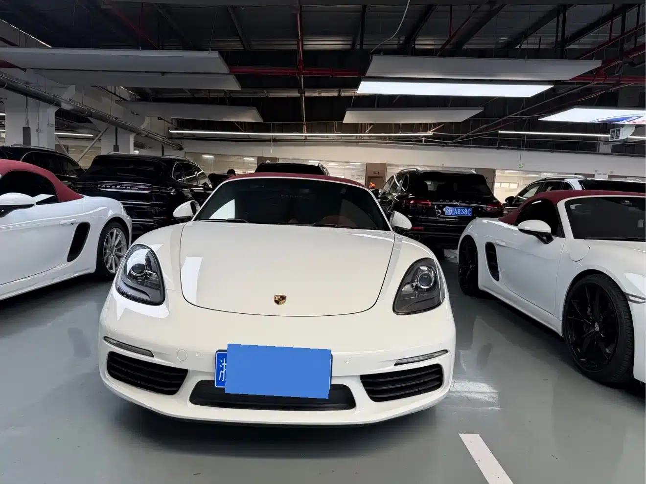 2016 Porsche 718 Boxster 2.0T — миниатюра 2