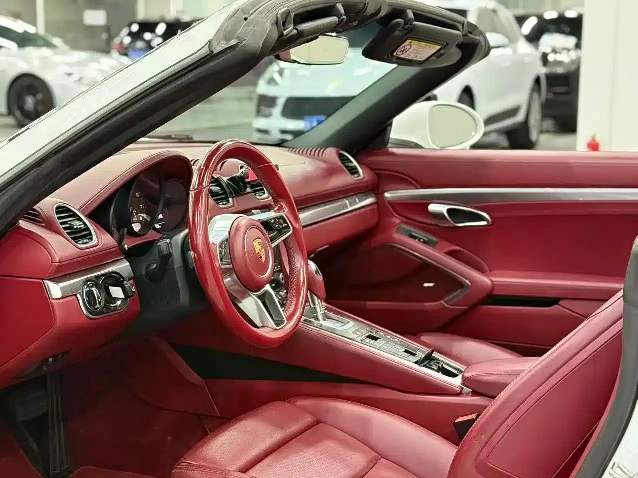 2020 Porsche 718 Boxster 2.0T — миниатюра 5