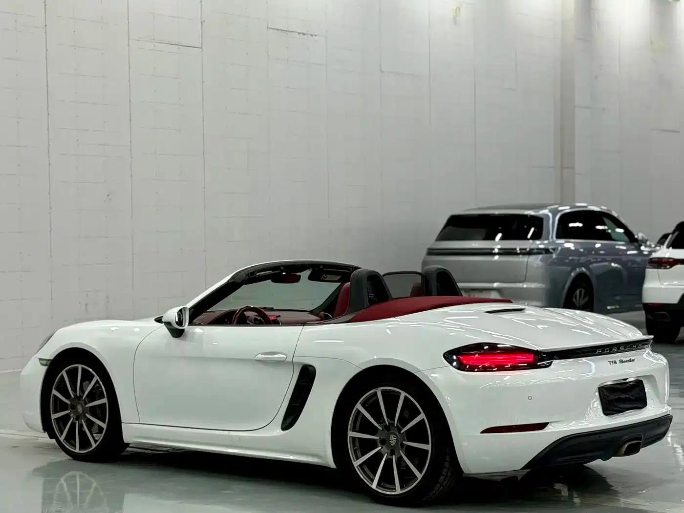 2020 Porsche 718 Boxster 2.0T — миниатюра 8