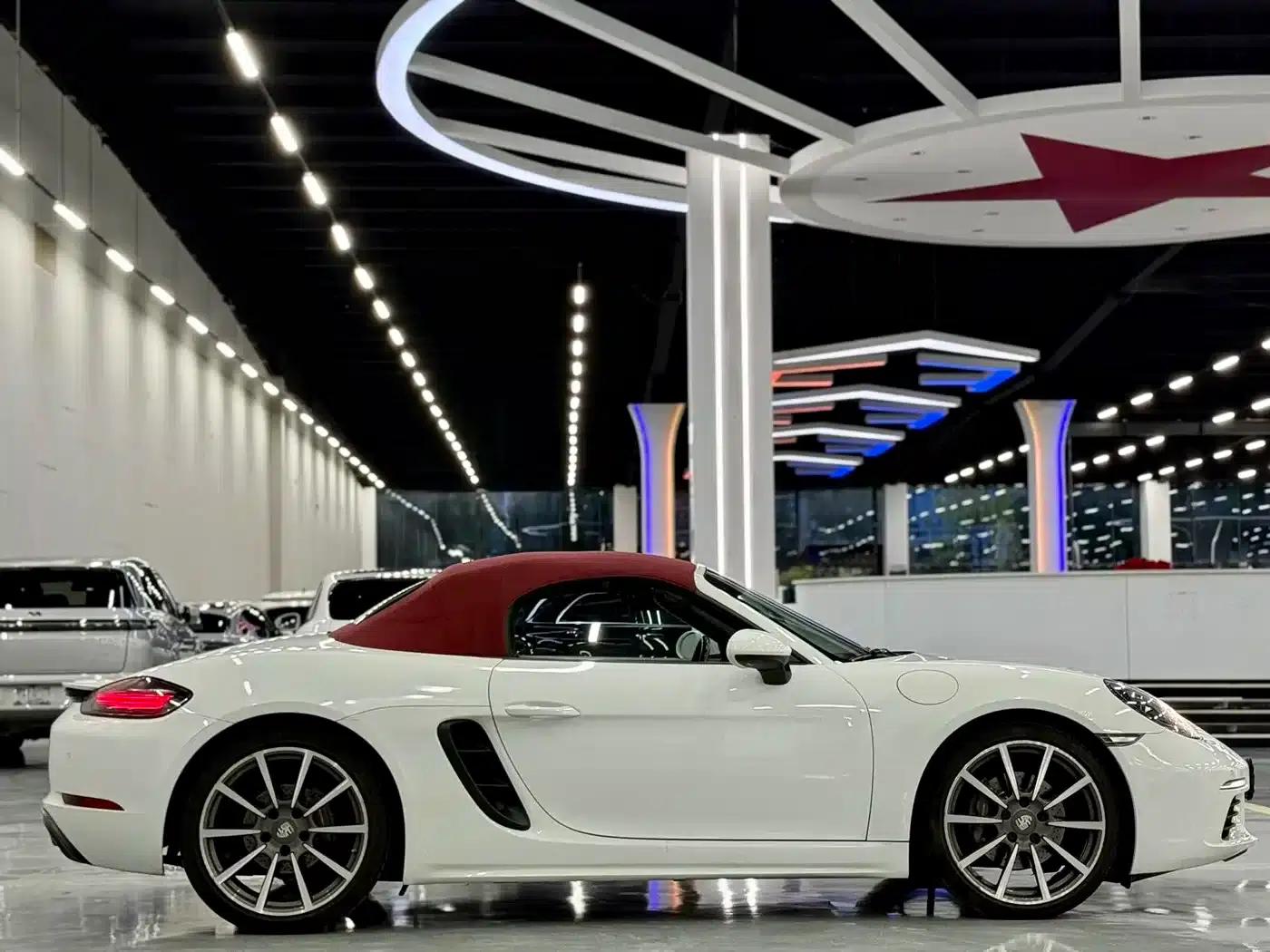 2020 Porsche 718 Boxster 2.0T — миниатюра 9