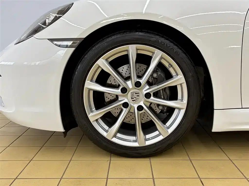 2022 Porsche 718 Boxster 2.0T — миниатюра 10