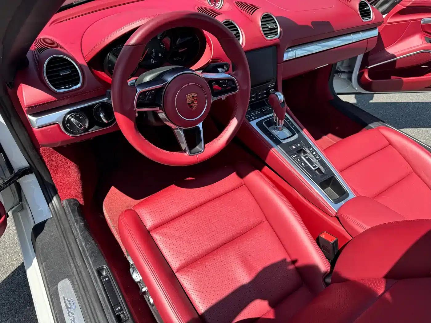 2020 Porsche 718 Boxster 2.0T — миниатюра 7