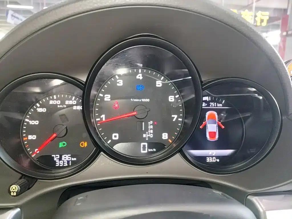 Porsche 718 Cayman 2018 2.0T — миниатюра 12