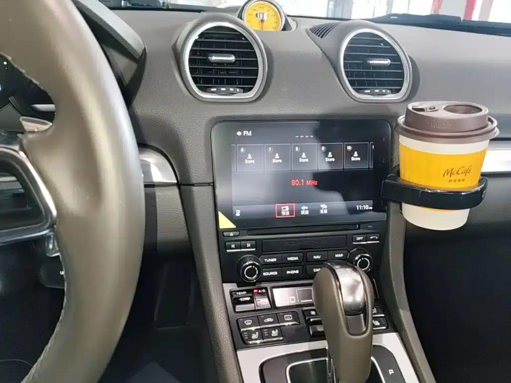 Porsche 718 Cayman 2018 2.0T — миниатюра 13