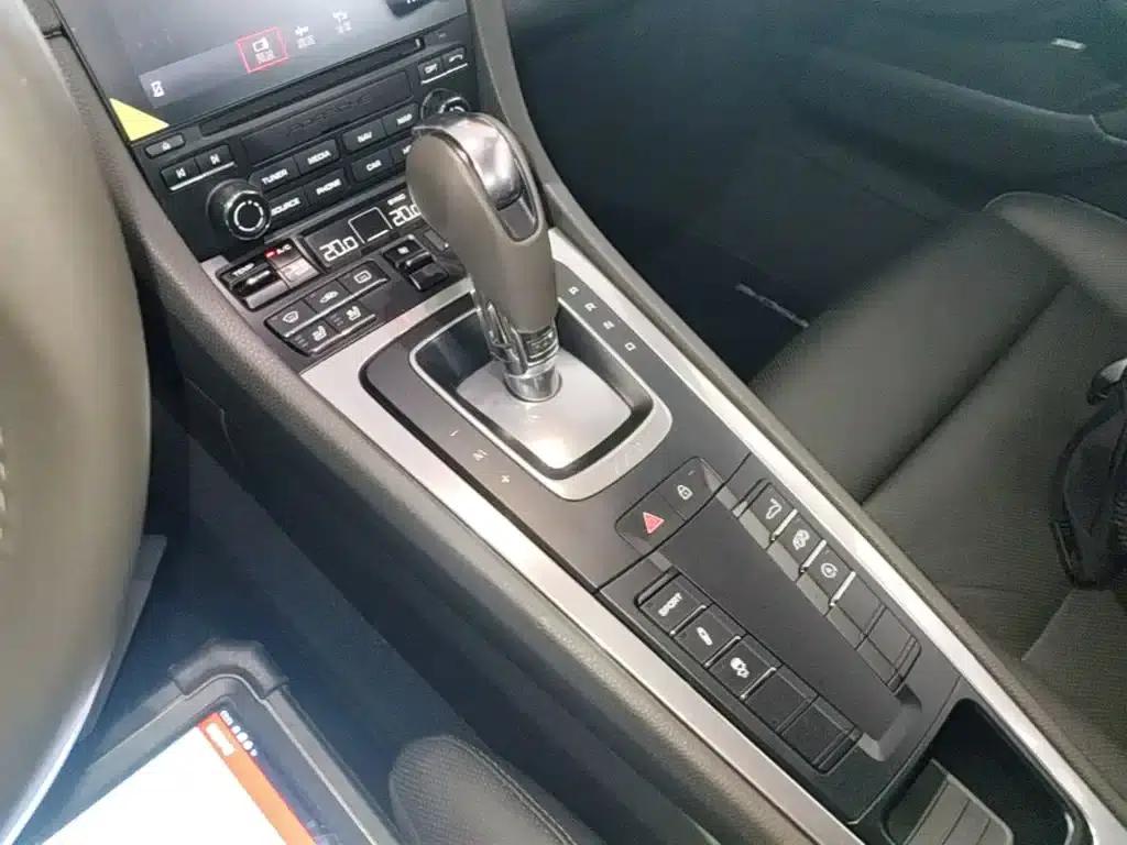 Porsche 718 Cayman 2018 2.0T — миниатюра 14