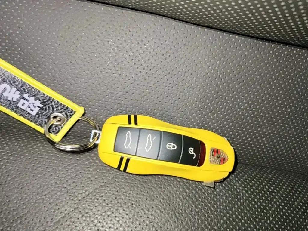 Porsche 718 Cayman 2018 2.0T — миниатюра 9