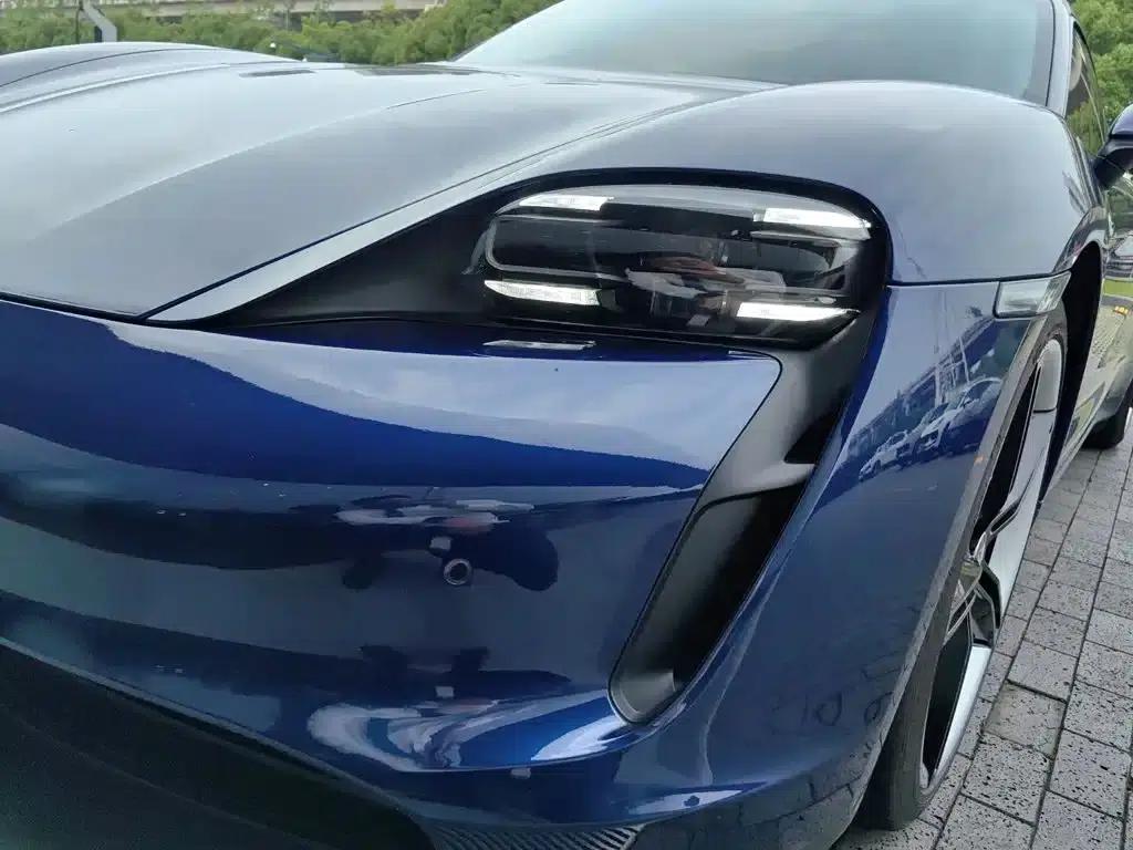 2020 Taycan — миниатюра 8
