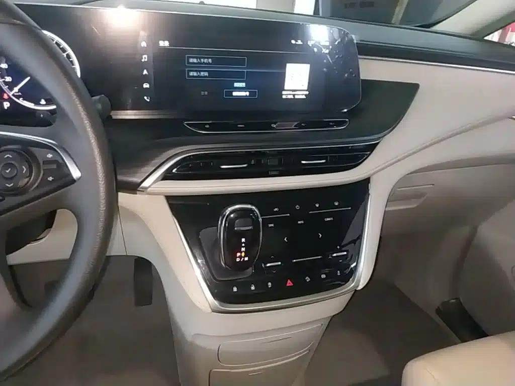 Buick GL8 2023 ES Luxury Comfort Edition — миниатюра 13