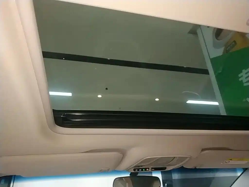 Buick GL8 2023 ES Luxury Comfort Edition — миниатюра 18