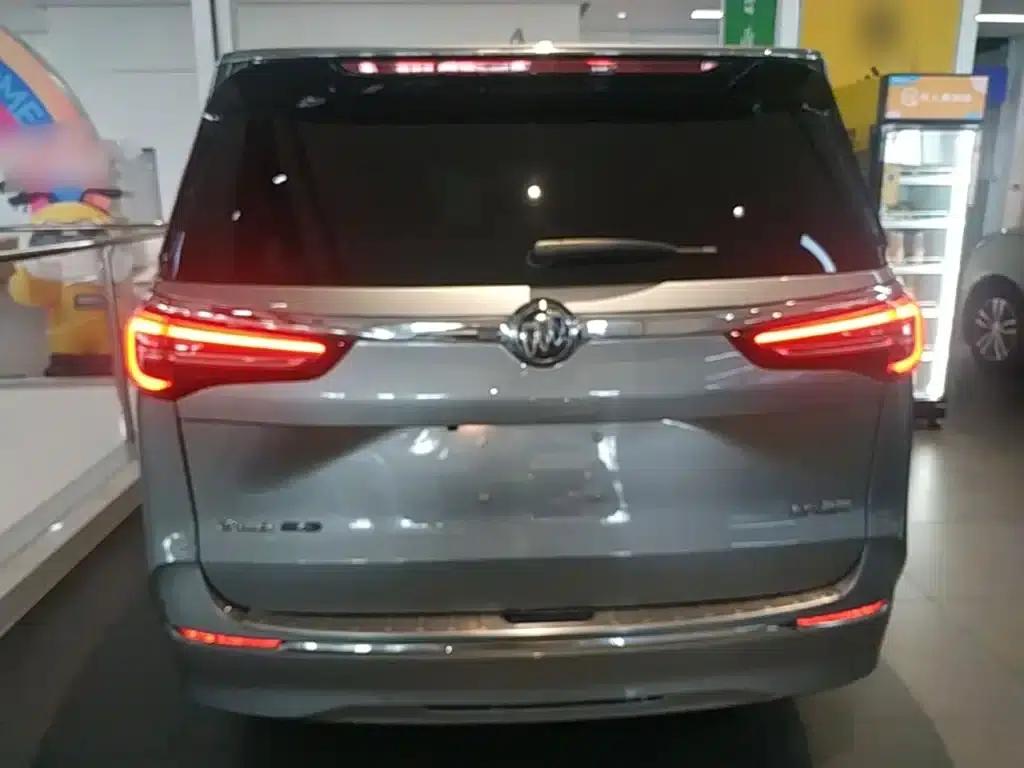 Buick GL8 2023 ES Luxury Comfort Edition — миниатюра 6