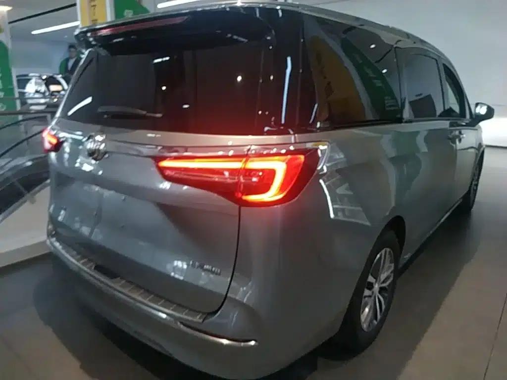 Buick GL8 2023 ES Luxury Comfort Edition — миниатюра 7