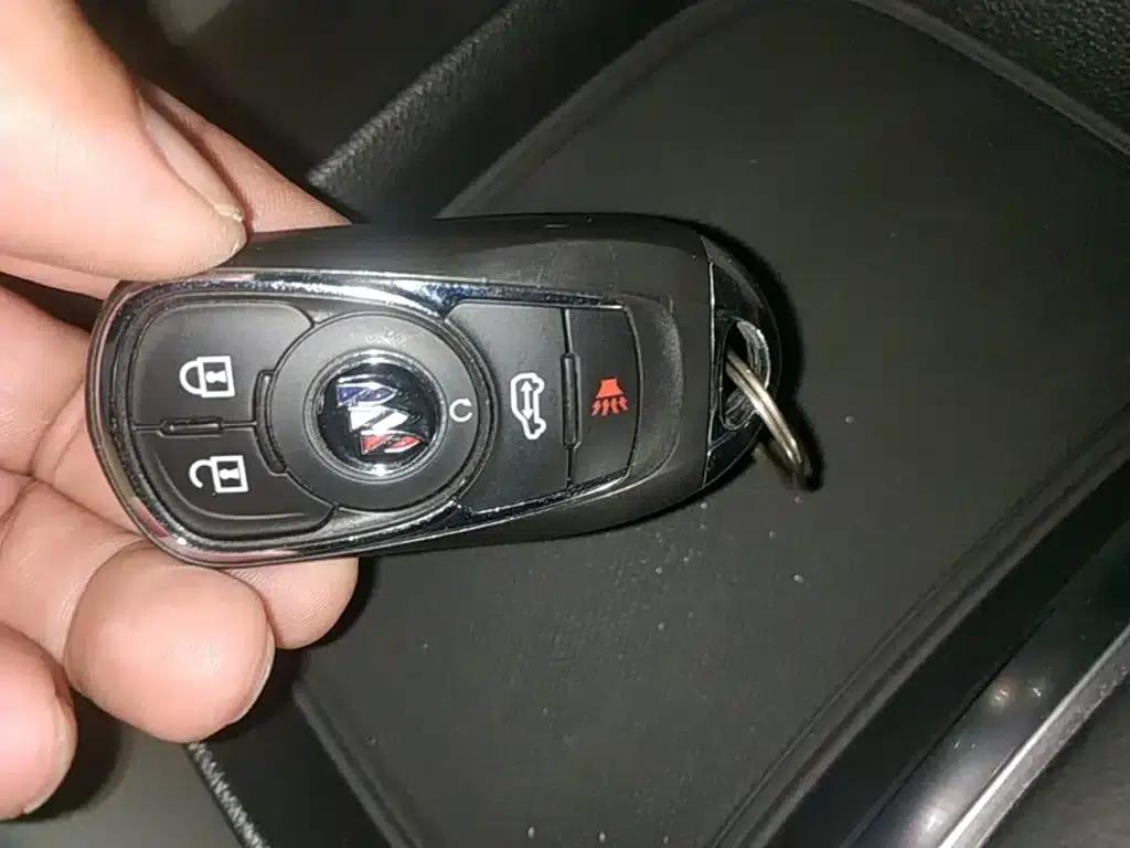 Buick GL8 2023 ES Luxury Comfort Edition — миниатюра 9