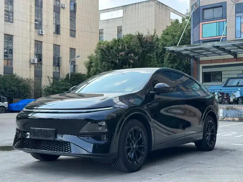 XPeng G6 2025 Pure Electric 625 Long Range Max Technology Edition — миниатюра 1