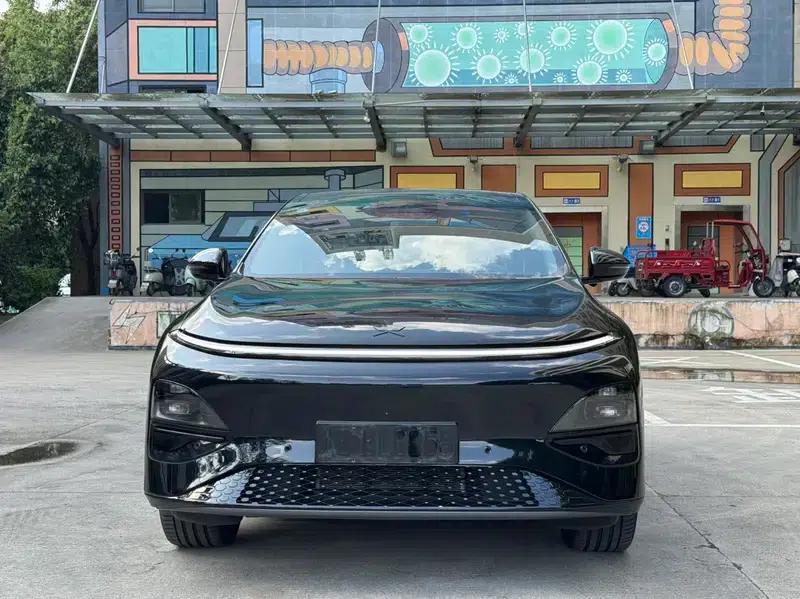 XPeng G6 2025 Pure Electric 625 Long Range Max Technology Edition — миниатюра 2