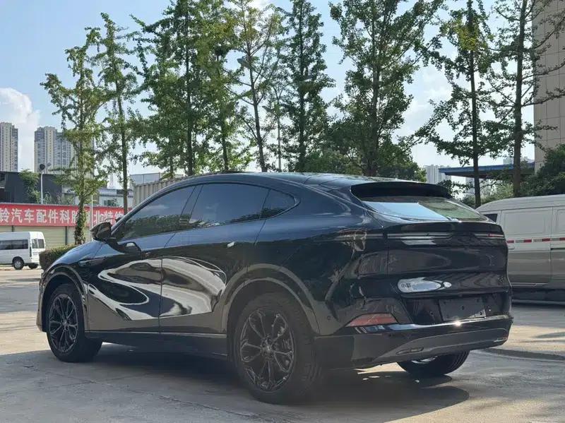 XPeng G6 2025 Pure Electric 625 Long Range Max Technology Edition — миниатюра 5