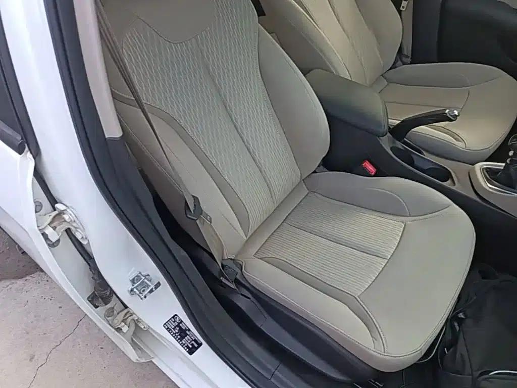 Buick Excelle 2017 15N Manual Entry-level — миниатюра 25