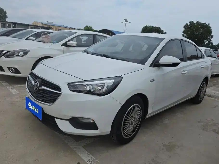 Buick Excelle 2020 15N CVT Elite — миниатюра 1