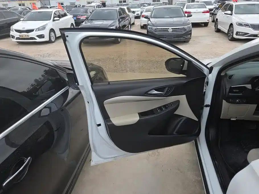 Buick Excelle 2020 15N CVT Elite — миниатюра 7