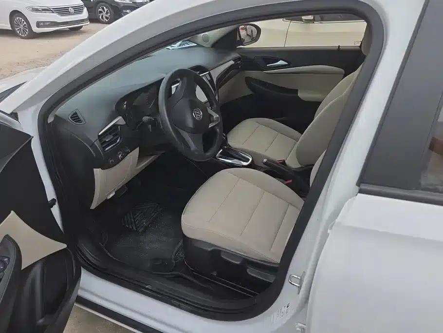 Buick Excelle 2020 15N CVT Elite — миниатюра 9
