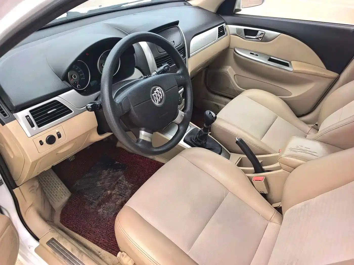 Buick Excelle 2013 1.5L Manual Classic — миниатюра 7