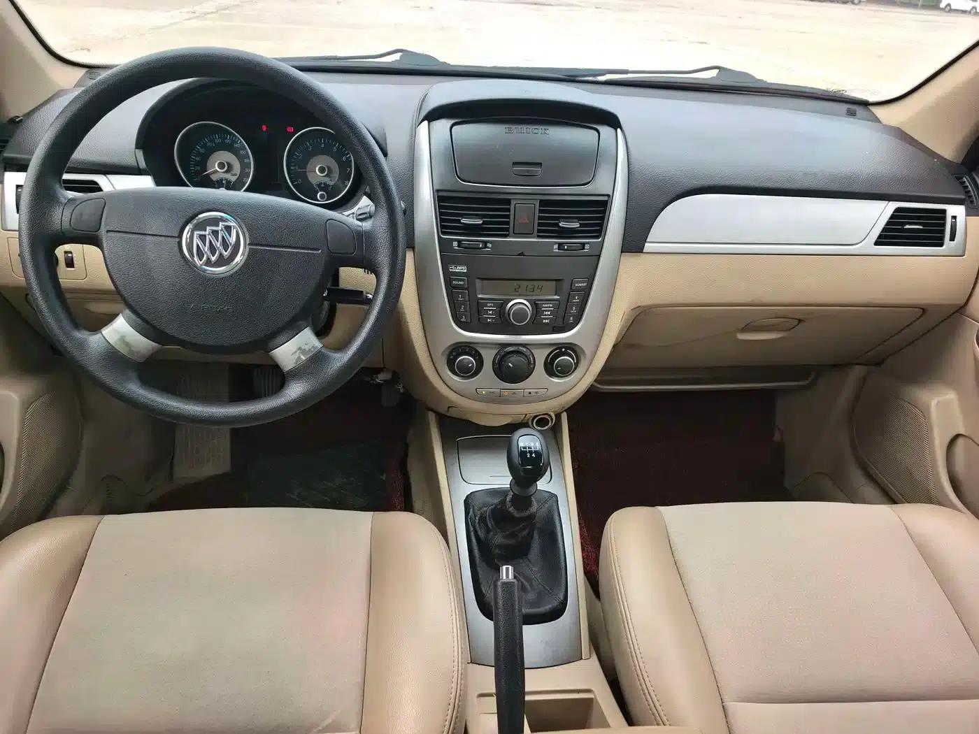 Buick Excelle 2013 1.5L Manual Classic — миниатюра 8
