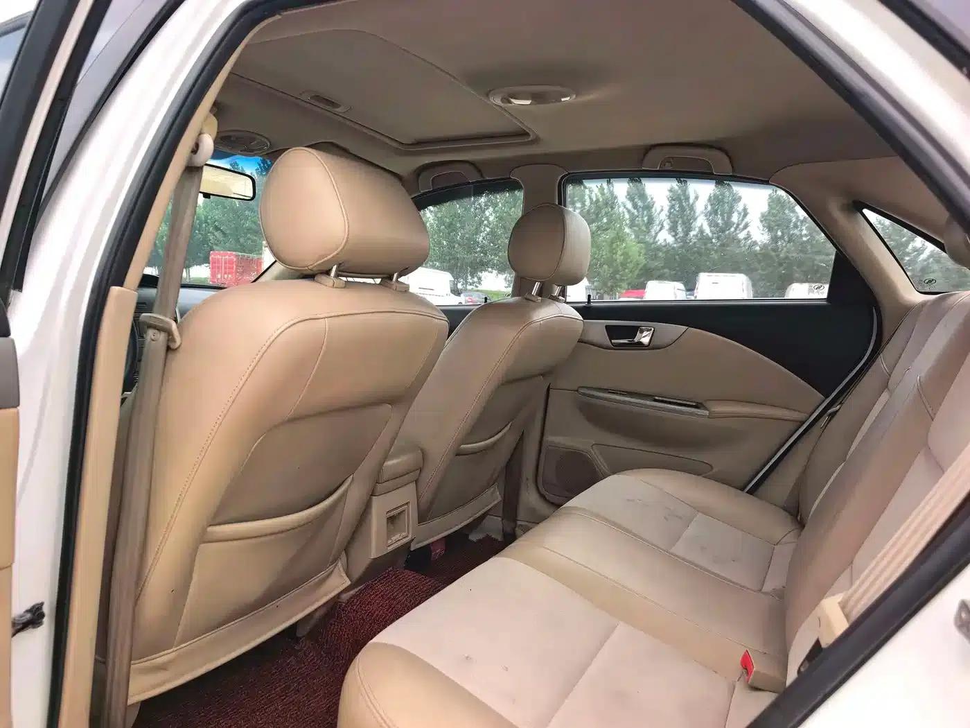 Buick Excelle 2013 1.5L Manual Classic — миниатюра 9