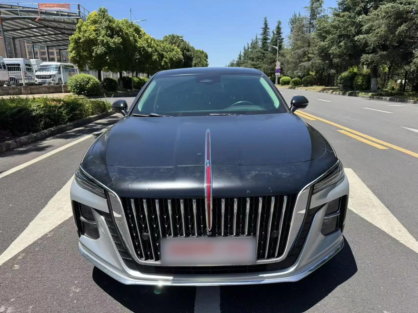 Hongqi H5 2023 2.0T Automatic Smart Connect Flagship Edition — миниатюра 2