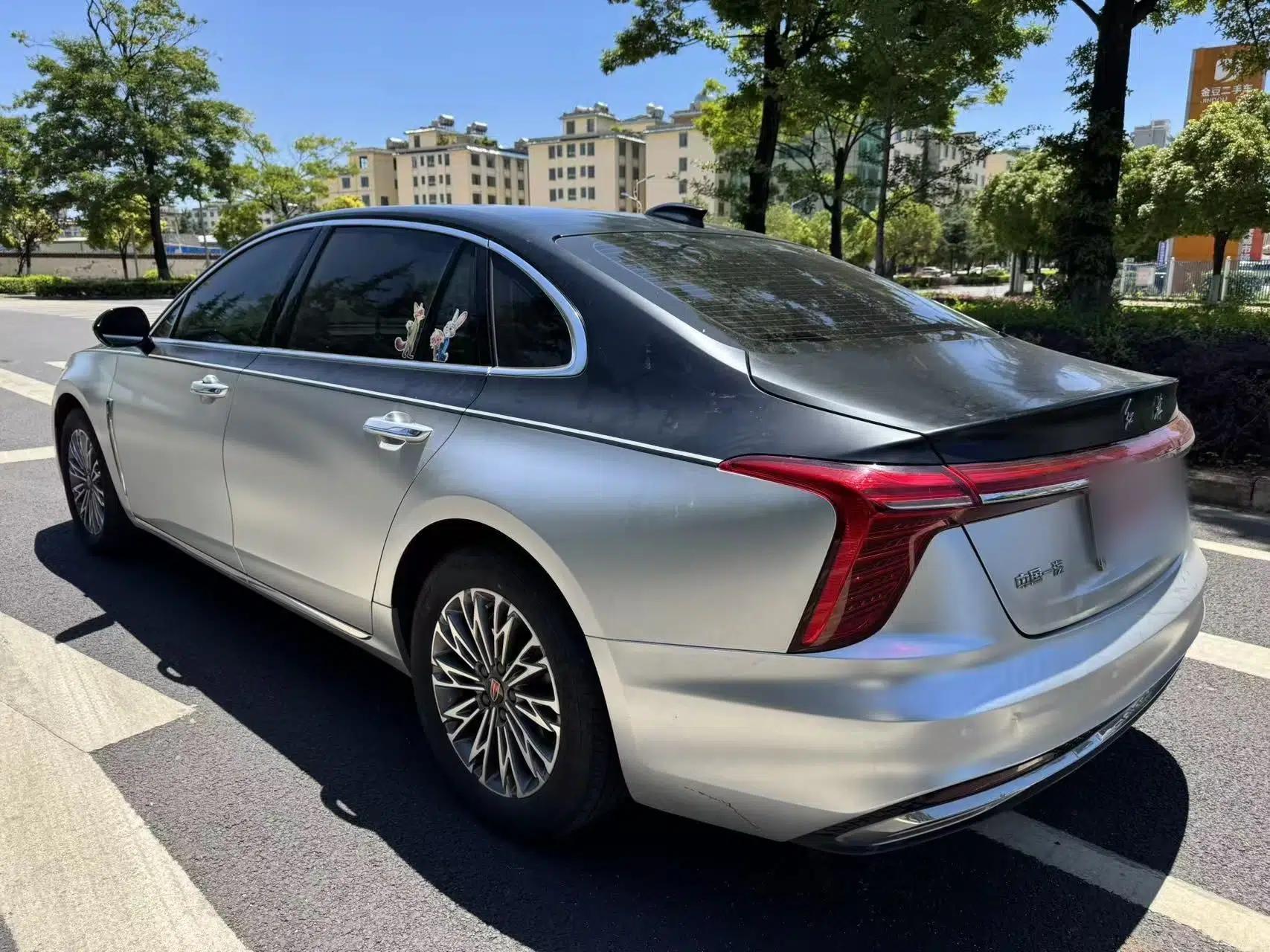 Hongqi H5 2023 2.0T Automatic Smart Connect Flagship Edition — миниатюра 5