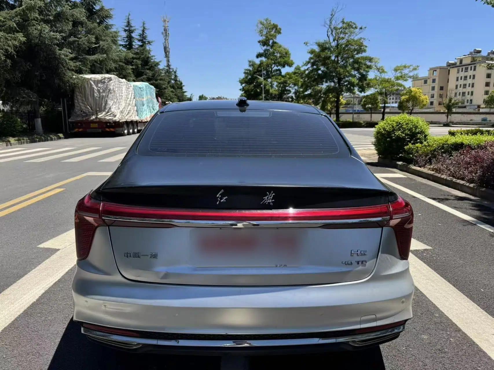 Hongqi H5 2023 2.0T Automatic Smart Connect Flagship Edition — миниатюра 6