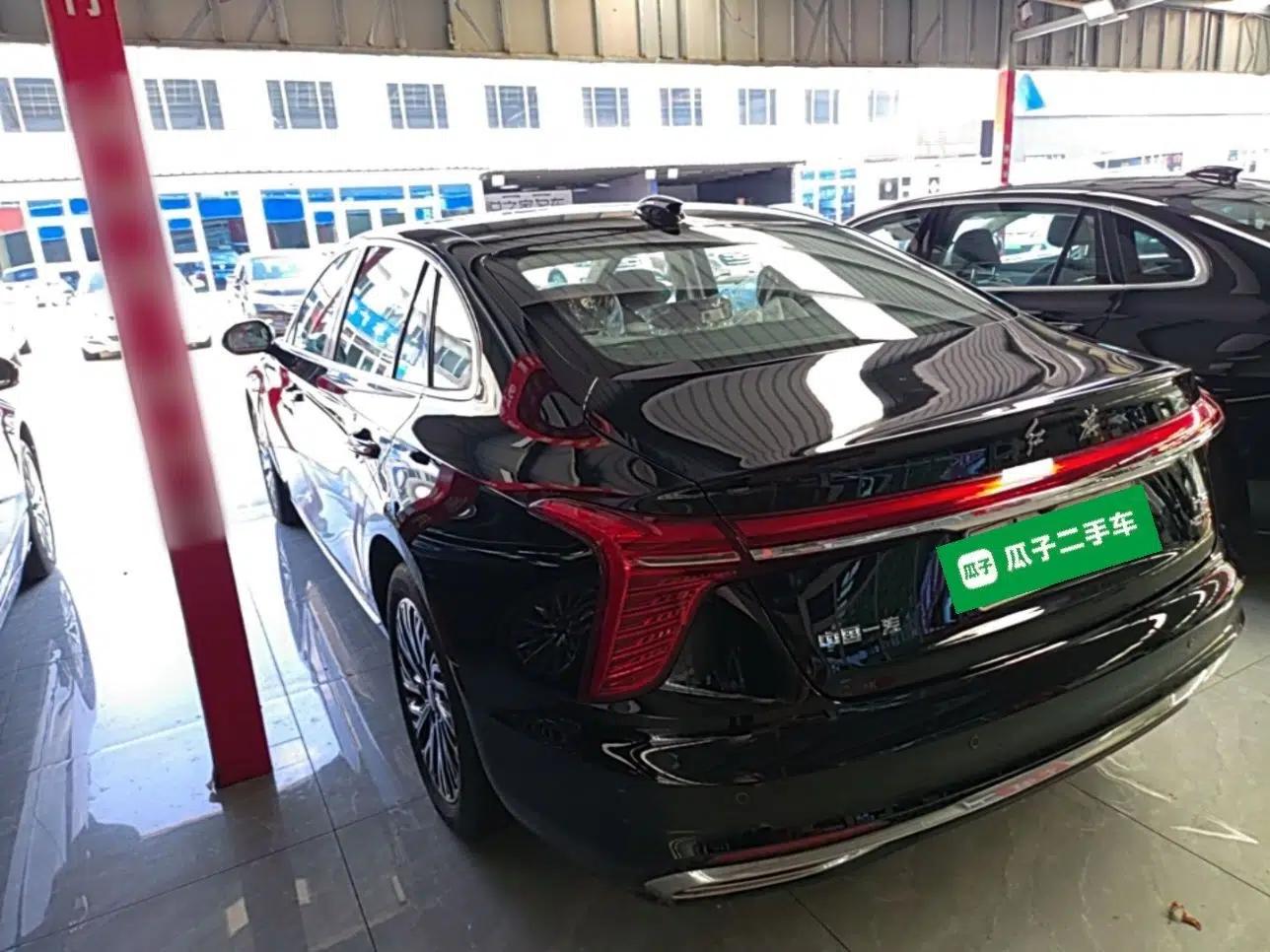 Hongqi H5 2025 2.0T Automatic Flag Edition – 500 000 Units Commemorative Version — миниатюра 4