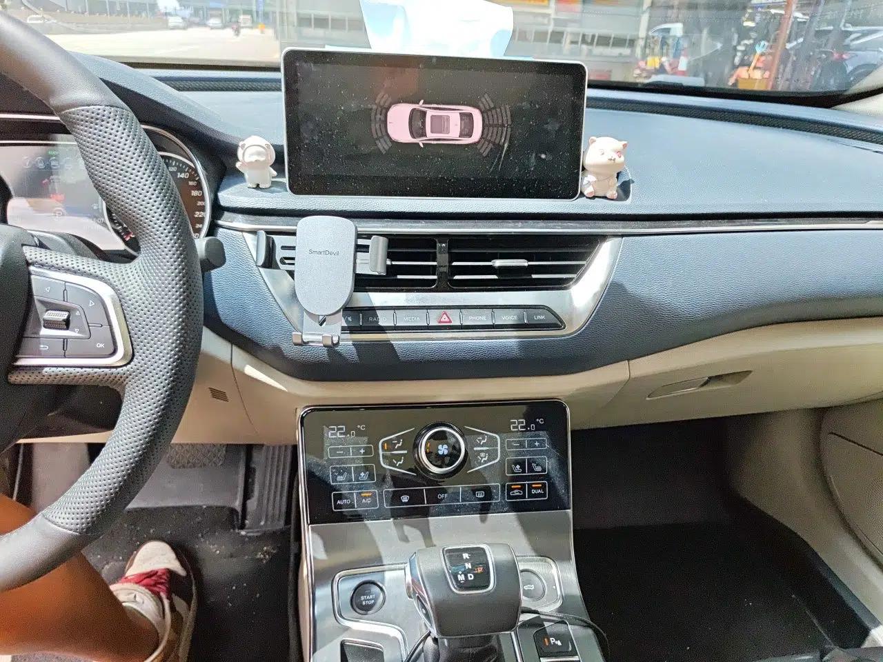 Hongqi H5 2020 1.8T Automatic Smart Connect Flagship Edition — миниатюра 13