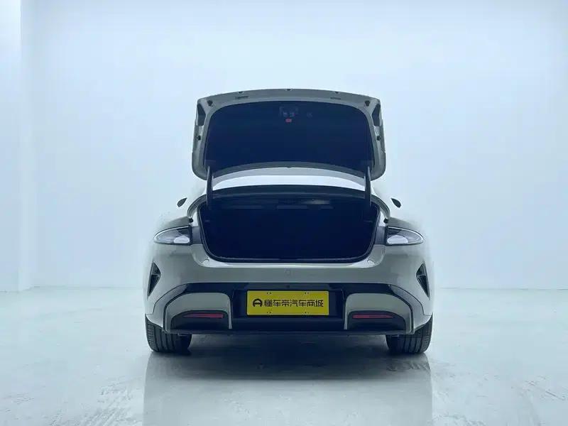 Xiaomi SU7 2026 Rear-Wheel Drive Standard Edition — миниатюра 20