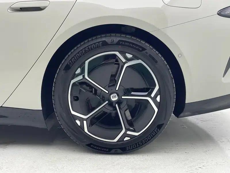 Xiaomi SU7 2026 Rear-Wheel Drive Standard Edition — миниатюра 9