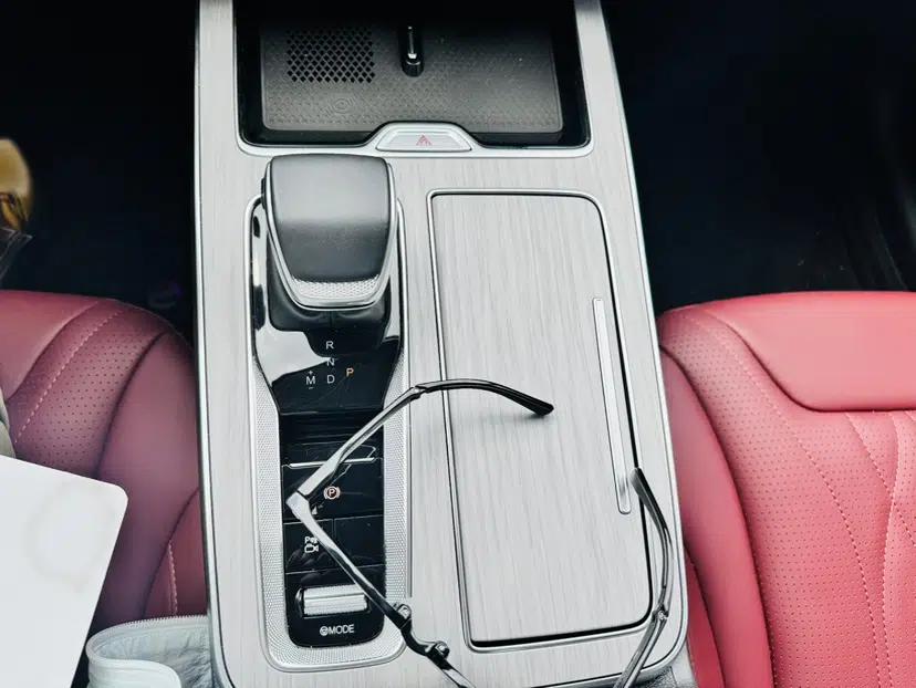 Hongqi HS5 2025 2.0T All-Wheel-Drive Flagship Pro Edition — миниатюра 22