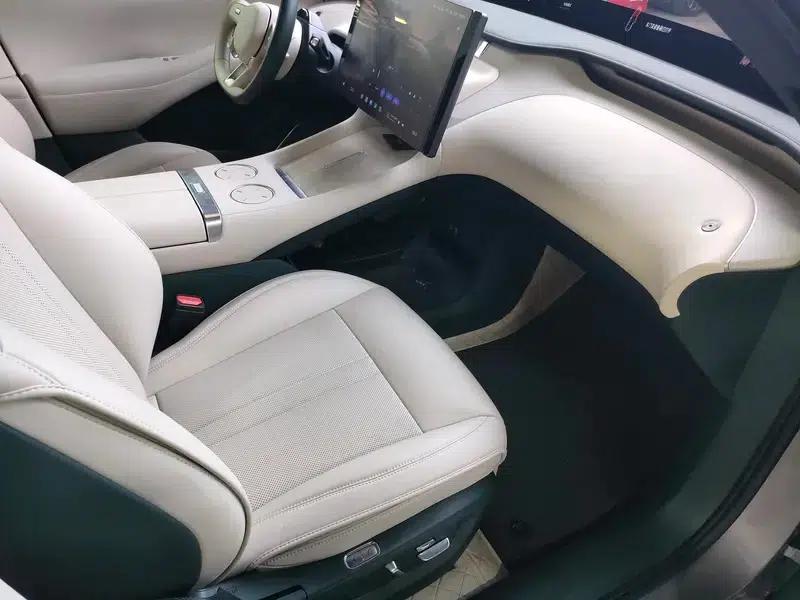 Xiaomi YU7 2025 Rear-Wheel Drive Long-Range Edition — миниатюра 23