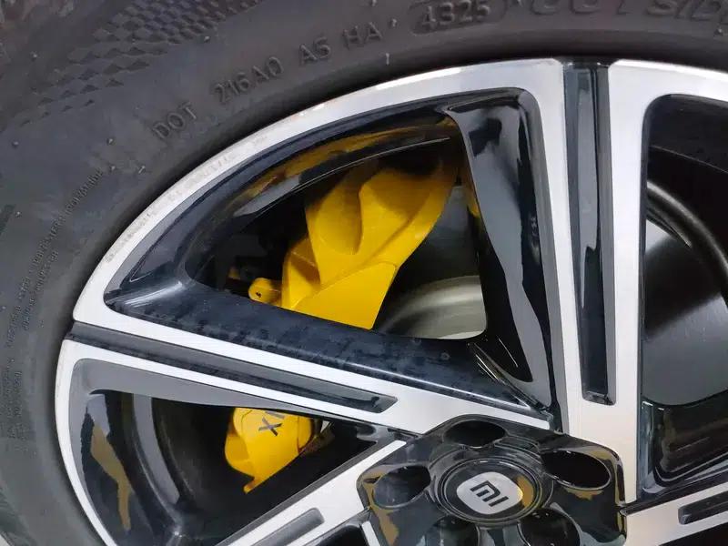 Xiaomi YU7 2025 Rear-Wheel Drive Long-Range Edition — миниатюра 24