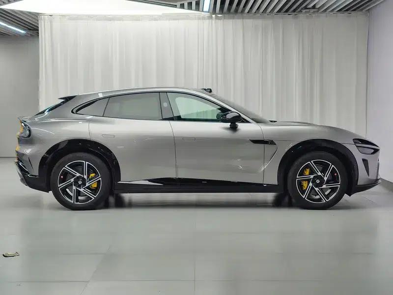 Xiaomi YU7 2025 Rear-Wheel Drive Long-Range Edition — миниатюра 8