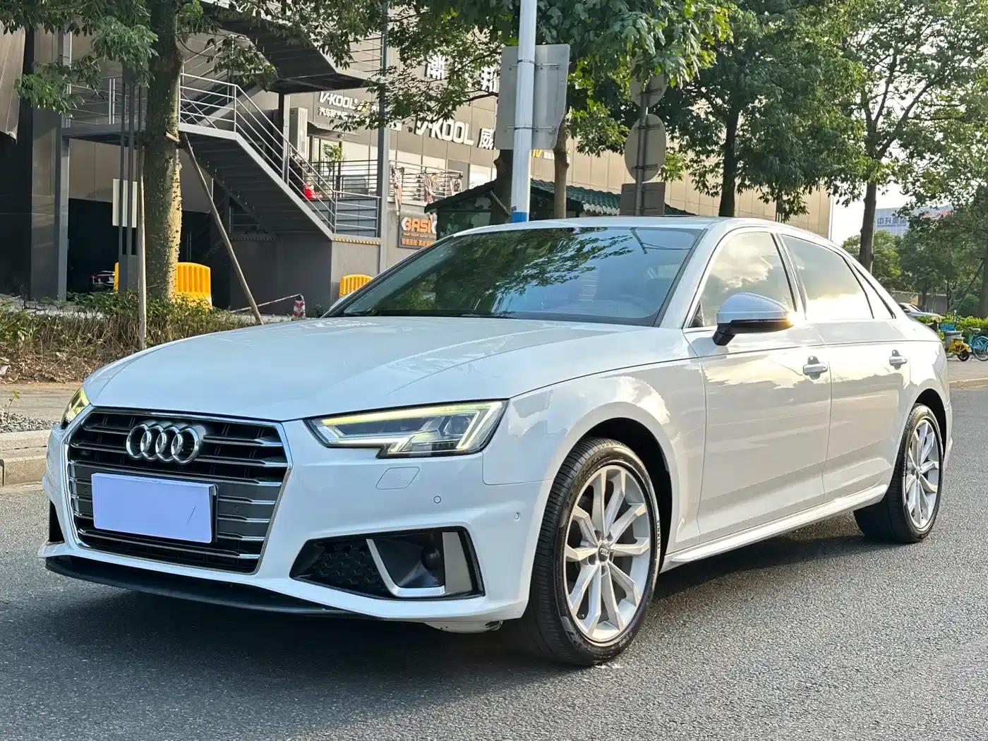 Audi A4L 2019 40 TFSI Fashion Edition (China VI Emission Standard) — миниатюра 1