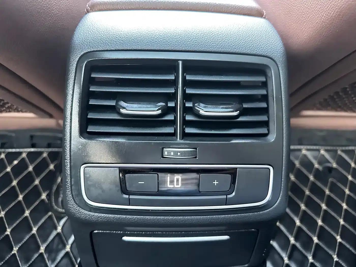 Audi A4L 2019 40 TFSI Fashion Edition (China VI Emission Standard) — миниатюра 9
