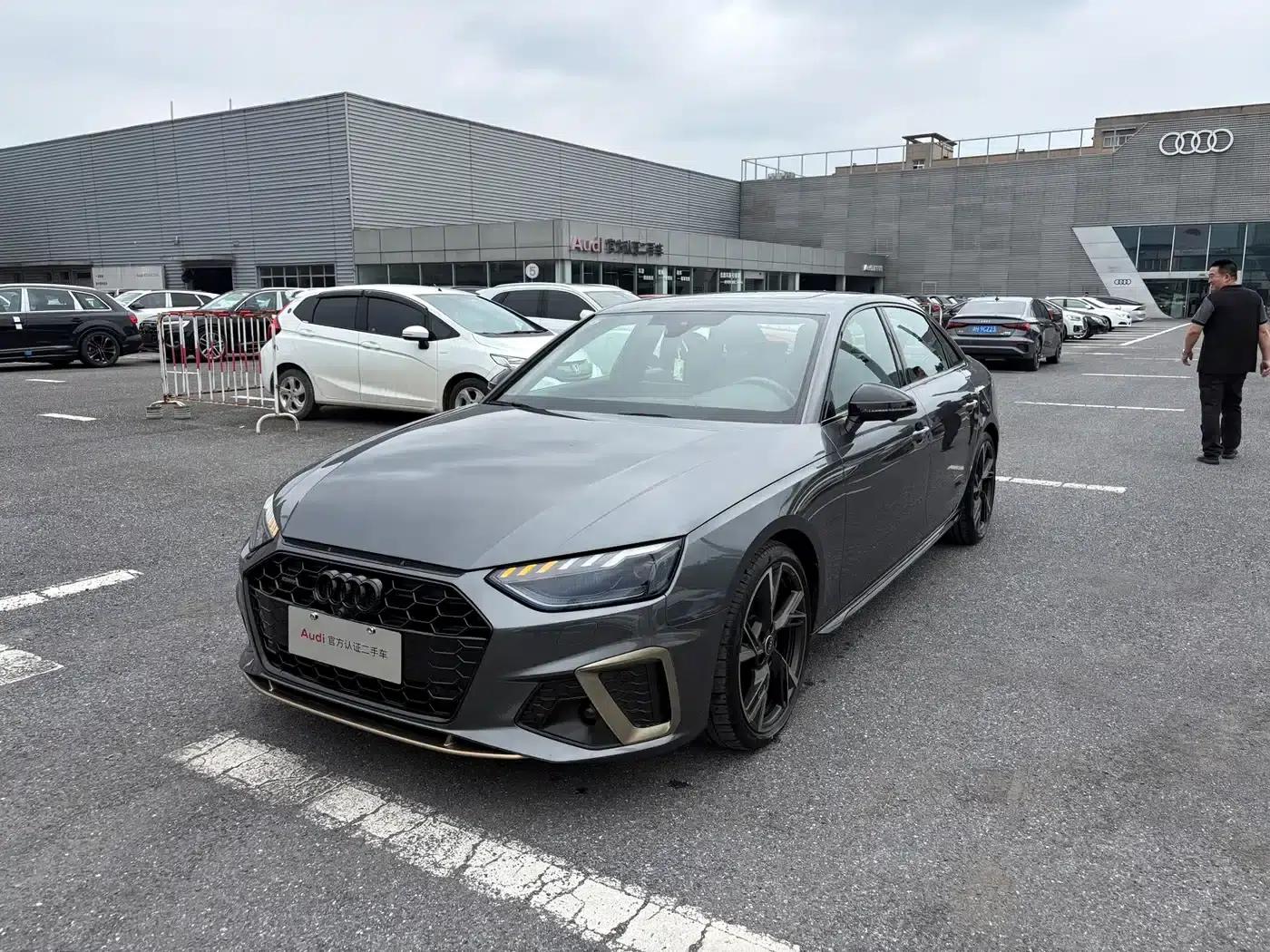 2024 Audi A4L 40 TFSI quattro RS Package (Sports Edition) — миниатюра 1