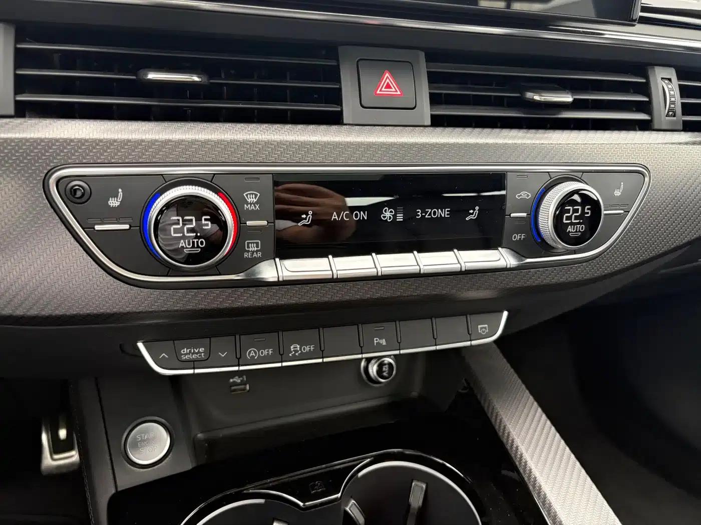 2024 Audi A4L 40 TFSI quattro RS Package (Sports Edition) — миниатюра 19