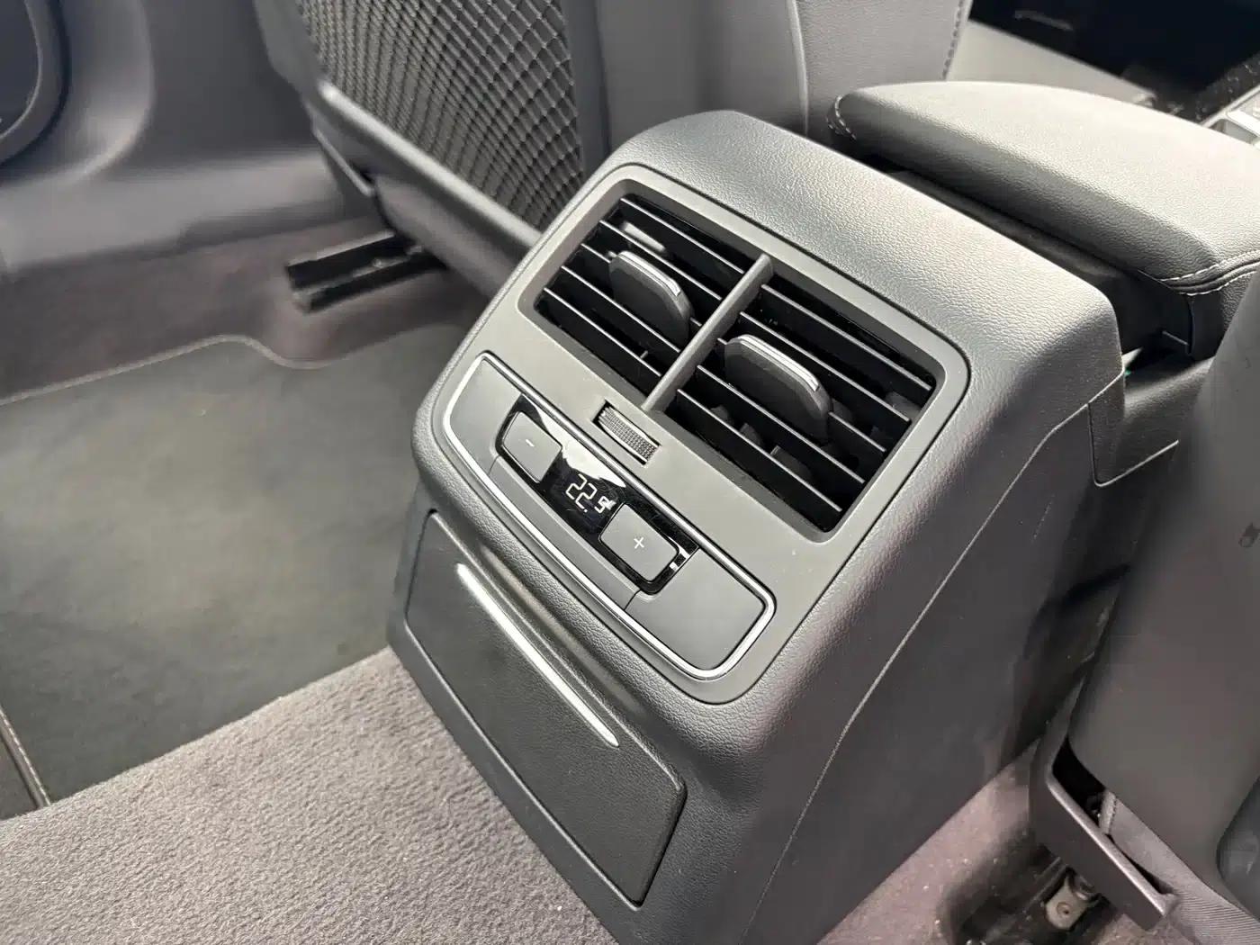 2024 Audi A4L 40 TFSI quattro RS Package (Sports Edition) — миниатюра 7