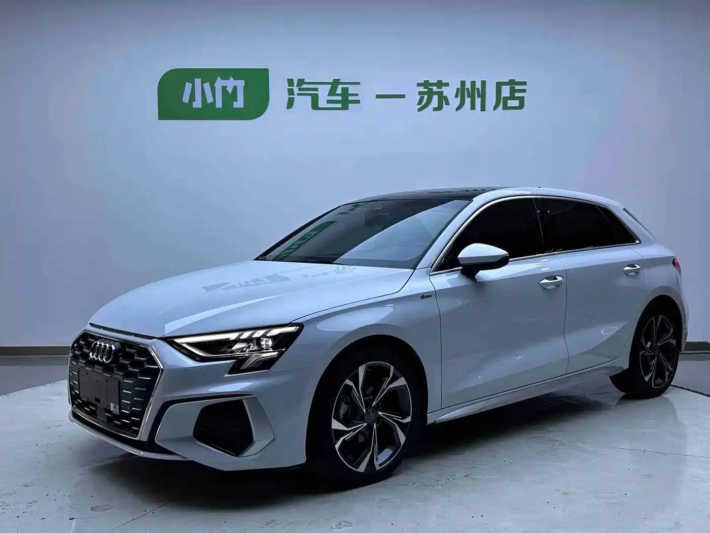 Audi A3 2022 Sportback 35 TFSI Luxury Sport — миниатюра 1