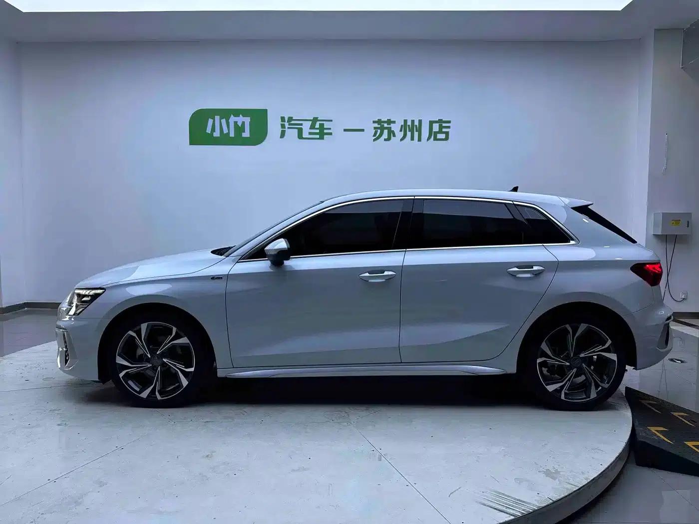 Audi A3 2022 Sportback 35 TFSI Luxury Sport — миниатюра 6