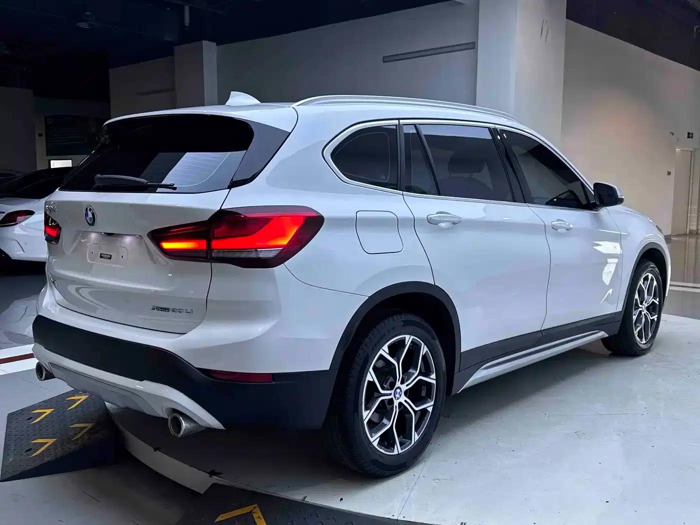 BMW X1 2022 sDrive20Li Fashion Edition — миниатюра 5