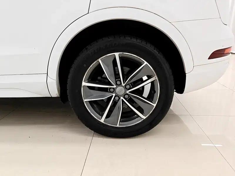 Audi Q3 2017 30 TFSI Fashion Edition — миниатюра 9