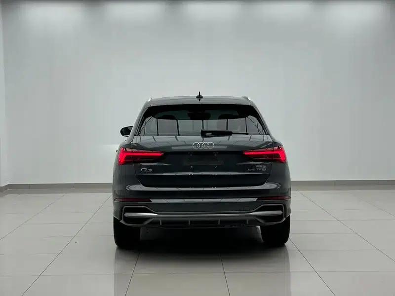 Audi Q3 2023 35 TFSI Fashion Dynamic Edition — миниатюра 4