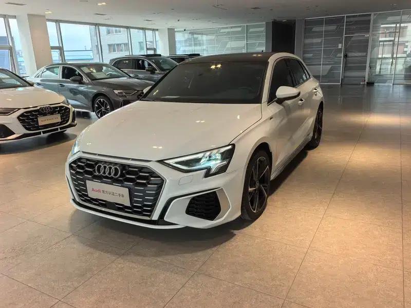 Audi A3 2023 Sportback 35 TFSI Fashion Sport — миниатюра 1